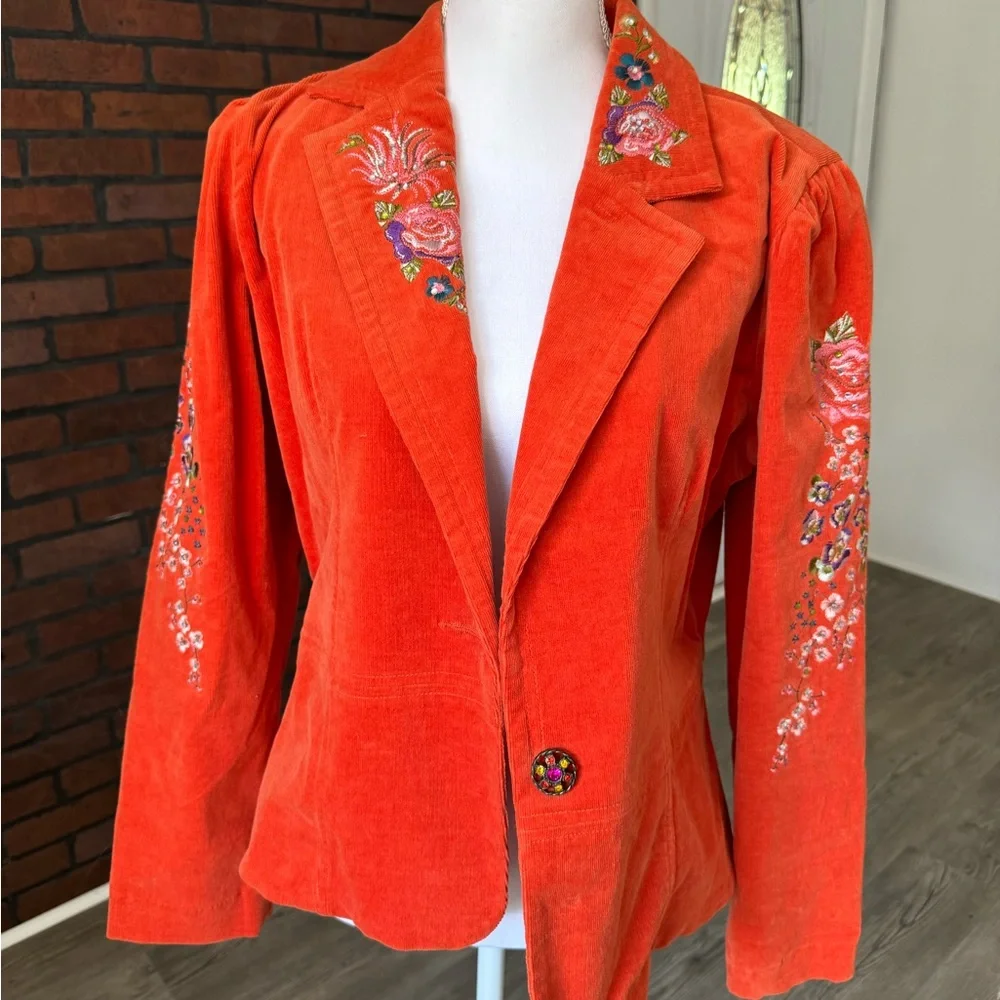 Vintage Embroidered‎ Floral Blazer